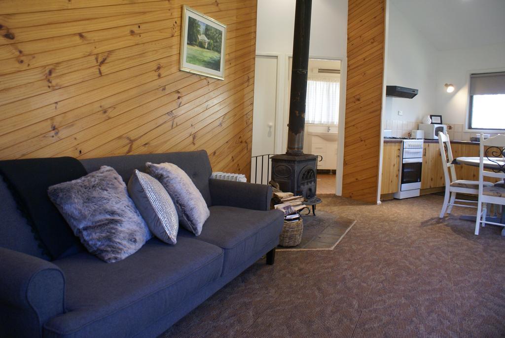 Twin Falls Bush Cottages Fitzroy Falls エクステリア 写真