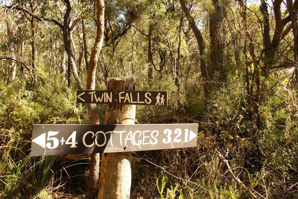 Twin Falls Bush Cottages Fitzroy Falls エクステリア 写真
