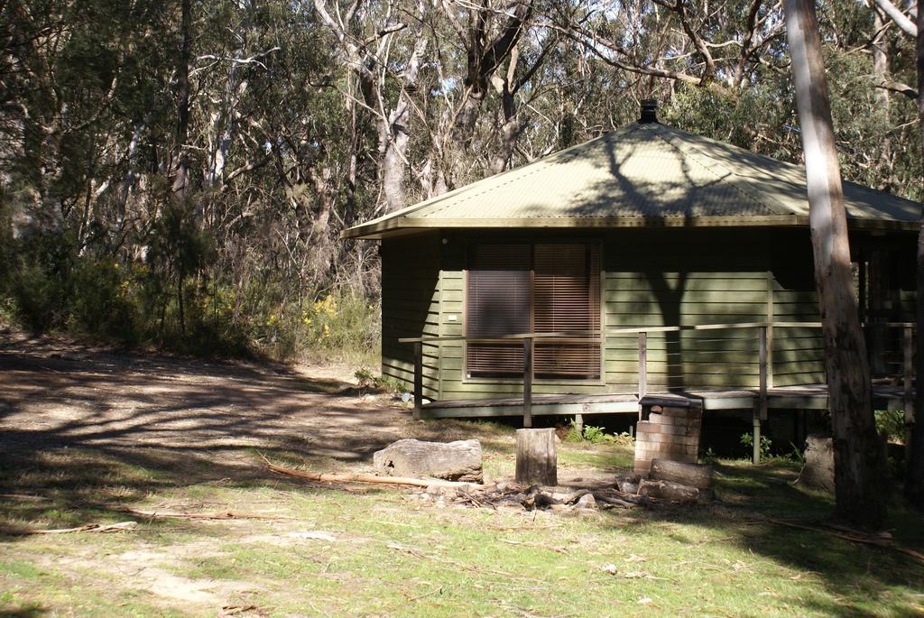 Twin Falls Bush Cottages Fitzroy Falls エクステリア 写真